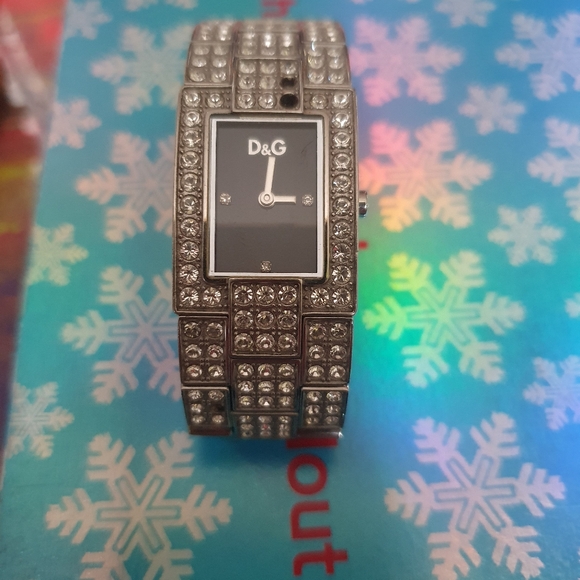 Dolce & Gabanna Diamind Watch - Picture 3 of 3